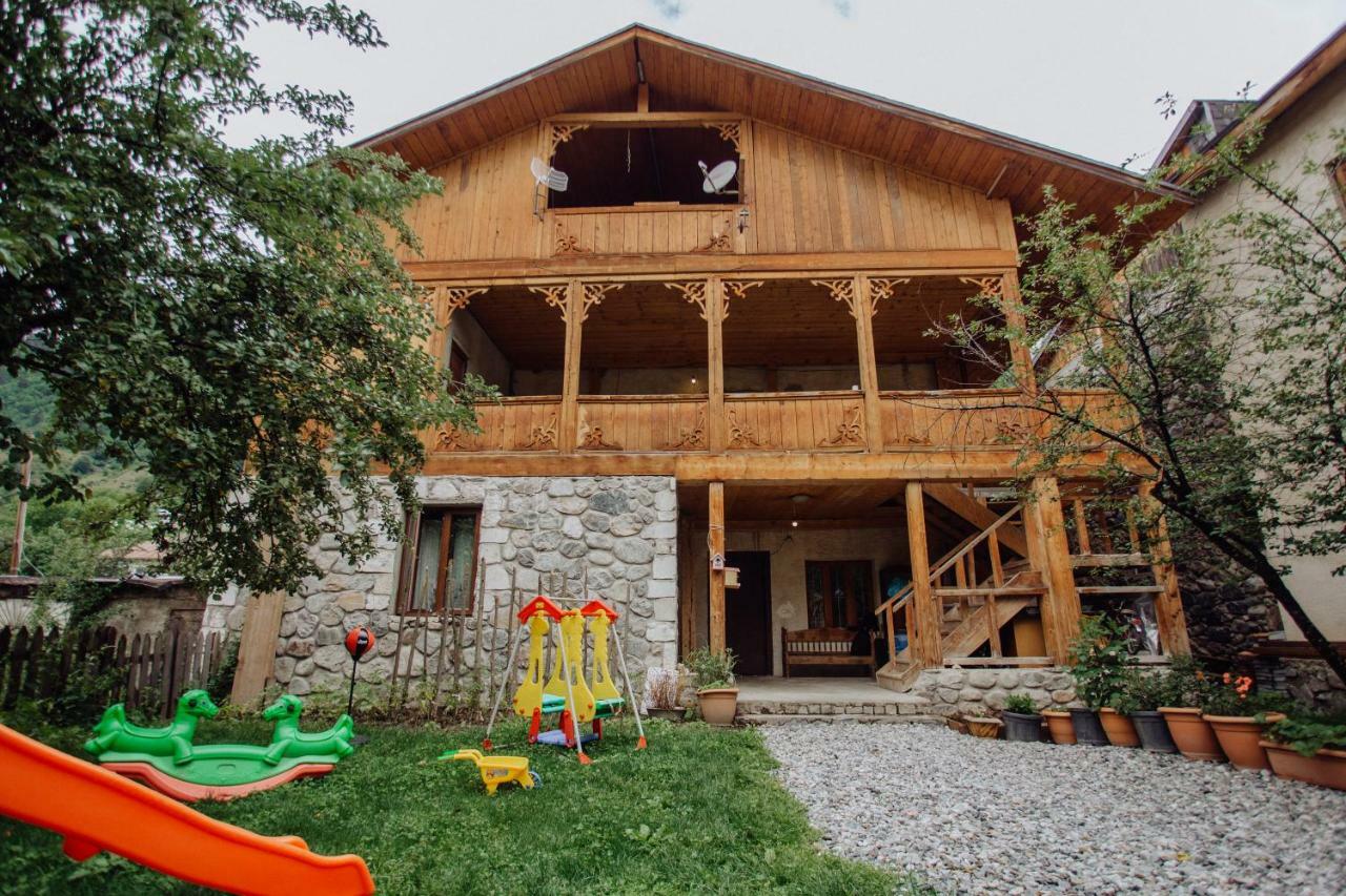 Larda Hotel Mestia Exterior foto